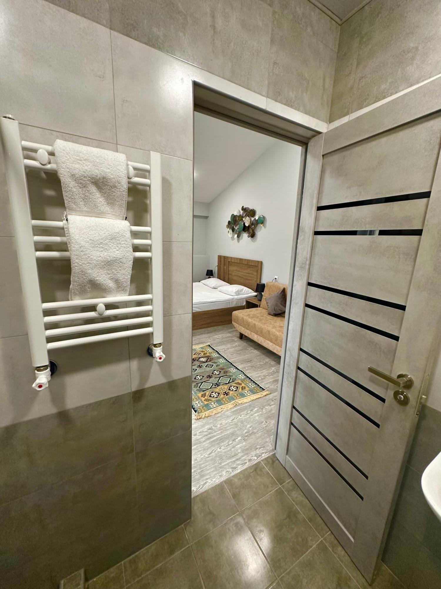 Sofia Suite Hotel Ереван Экстерьер фото