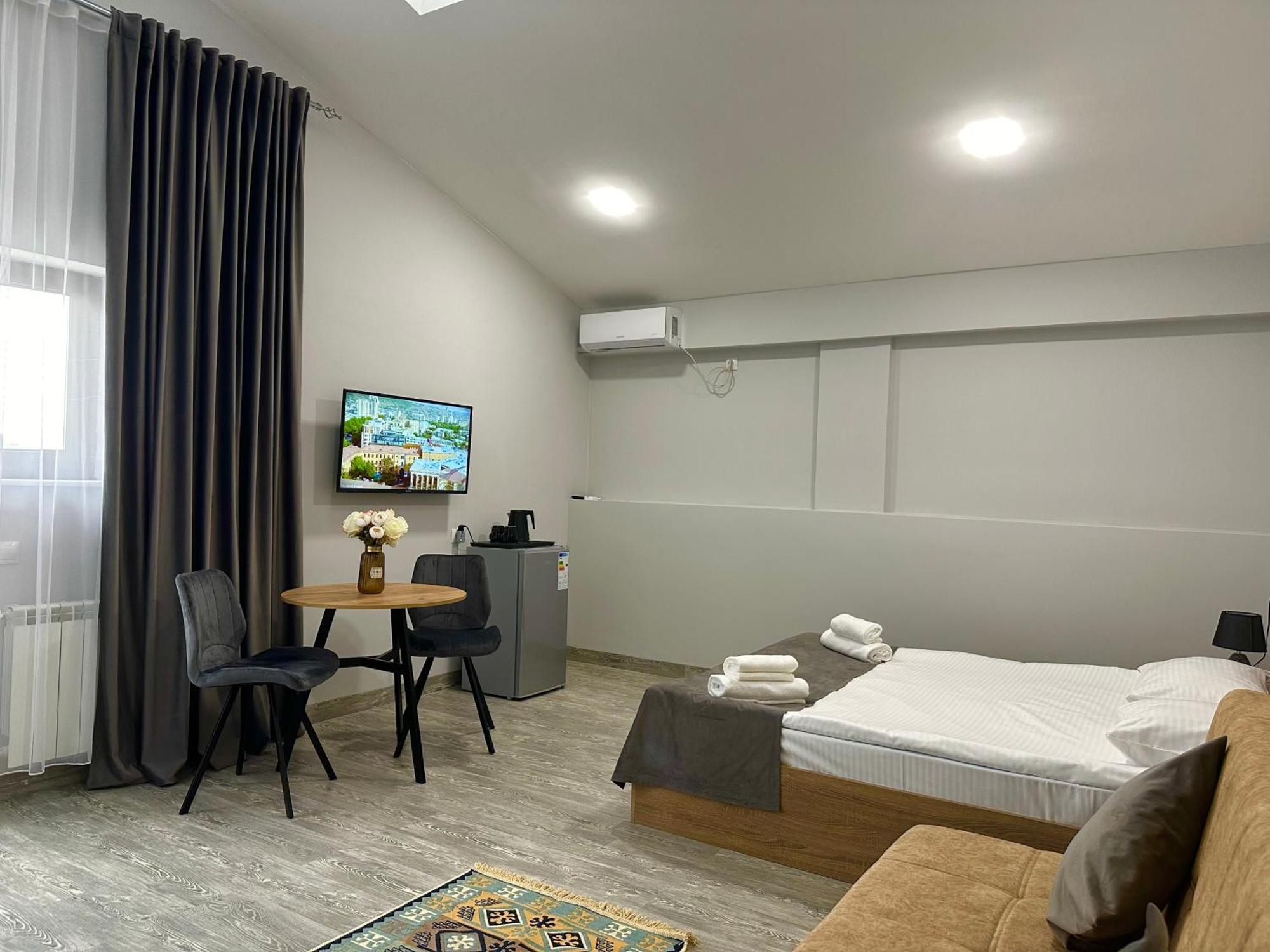 Sofia Suite Hotel Ереван Экстерьер фото