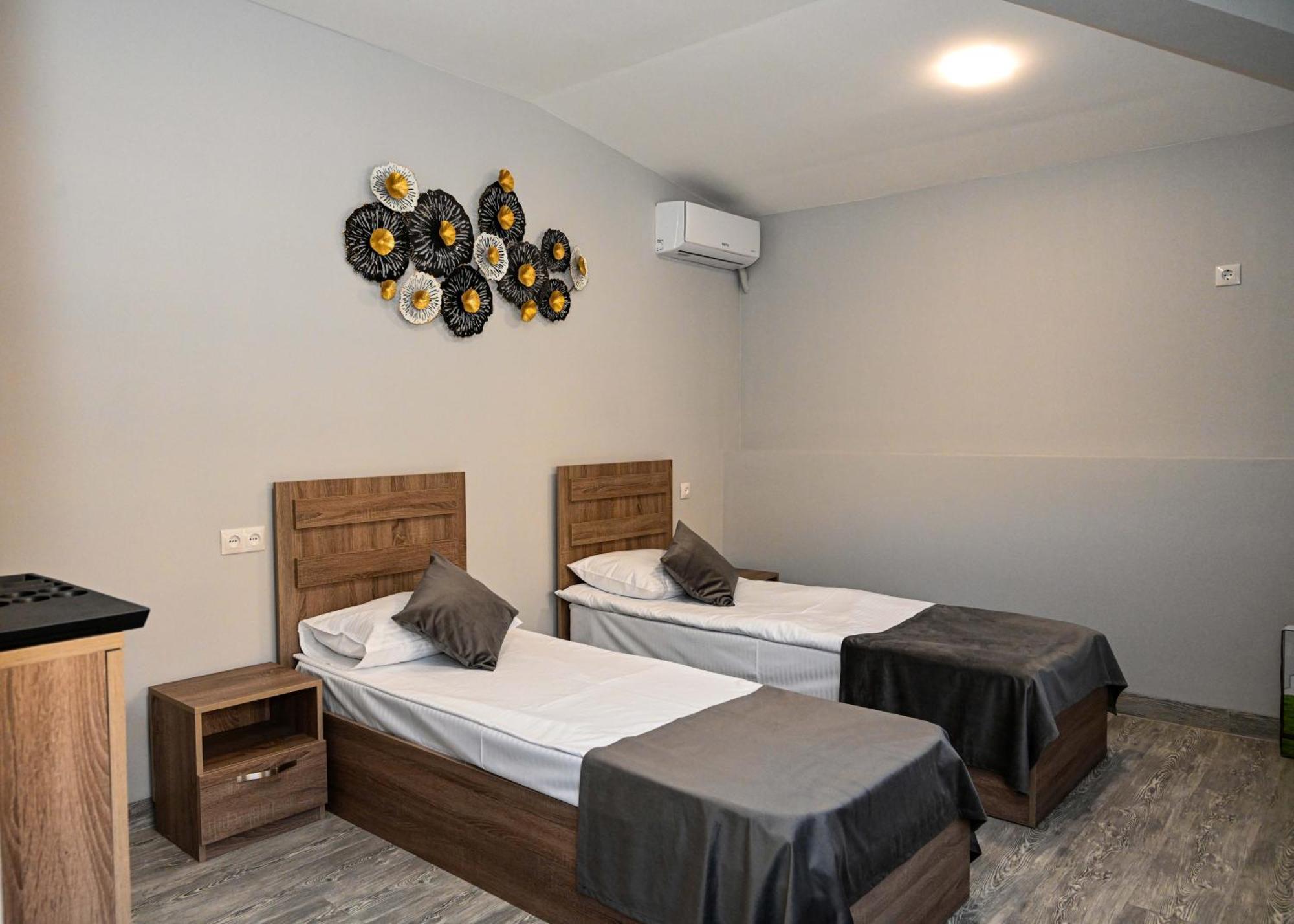 Sofia Suite Hotel Ереван Экстерьер фото